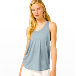 Lululemon Essential Pleated Tank, size 6 in Cast Blue Cast